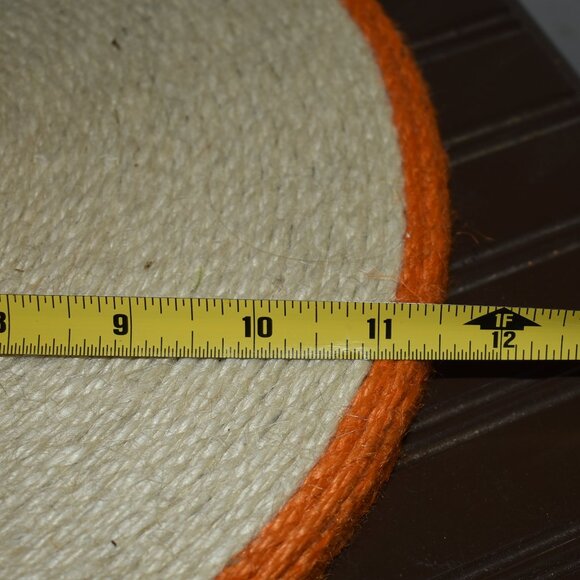 Spring Easter Orange Sisal Rope Carrot Shaped Small Cat Scratcher Post 🥕 - Picture 12 of 13